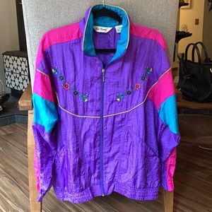 Vintage windbreaker jacket! • like new condition • 80’s!
